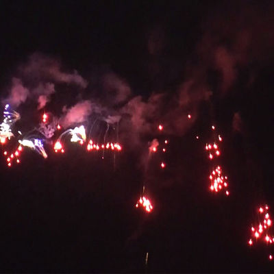 크리스마스 축하를 위한 80 샷 소비자 케이크 불꽃놀이 2022년