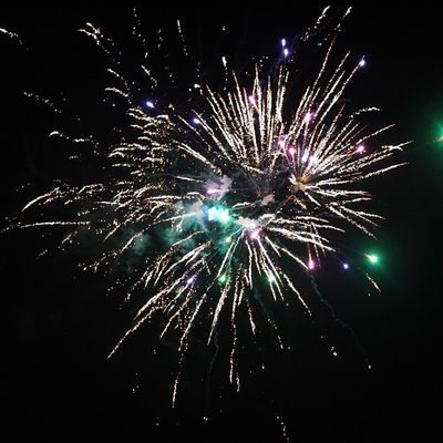 100 샷 케이크 불꽃놀이 종류 및 크리스마스 기회 큰 케이크 불꽃놀이 소화기 대용품