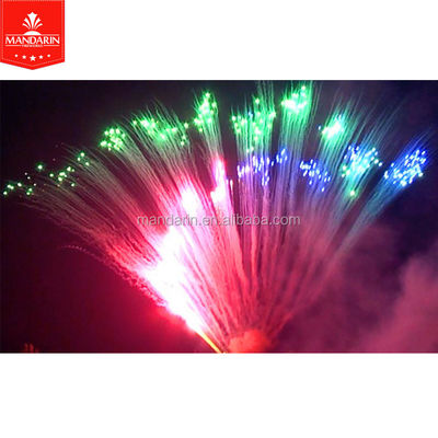 불꽃놀이의 Pyrotechnik 만다린 이름은 전문 케이크 경례 불꽃놀이 100발을 표시합니다.